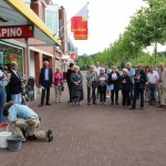 8-8-2017 Gunter Demnig legt Stolpersteine familie Van Dam, Bosweg 8