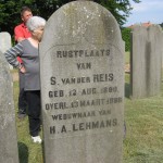 2008 bezoek begraafplaats