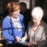 Selma met vrijwilliger Lieneke